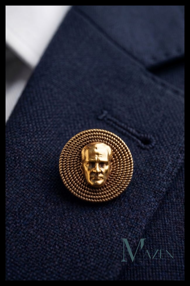 Atatürk Kabartmalı Yuvarlak Metal Yaka Rozeti Gold Renk