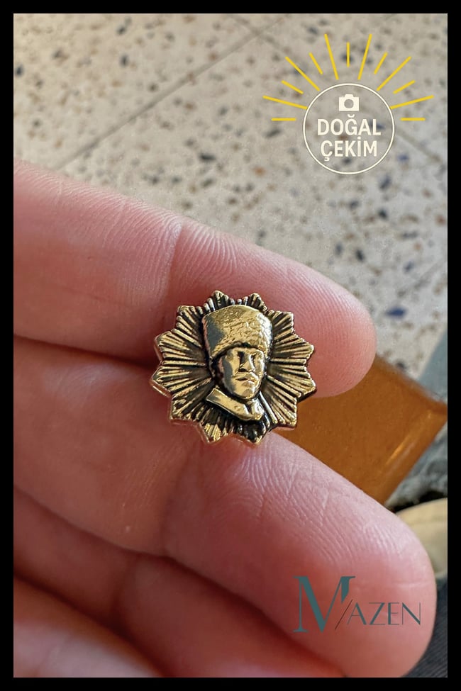 Atatürk Yıldız Desenli Metal Yaka Rozeti Gold Renk