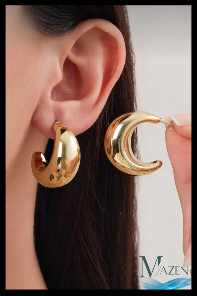Ay Şeklinde Kalın Gold Küpe | Hilal Model | Kadın Şık Aksesuar | Modern Takı