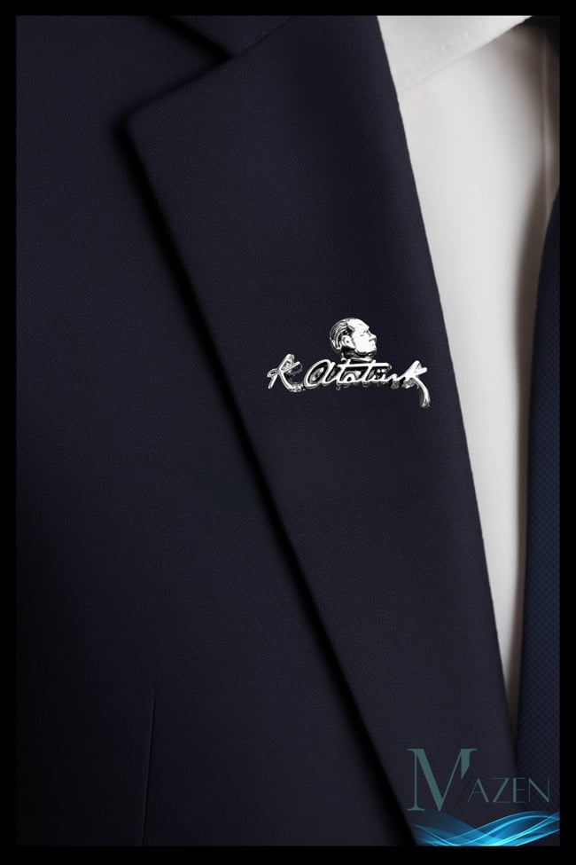 Büstlü Atatürk İmzalı Yaka Rozeti | Gümüş Renk | Metal Kararmaz | Unisex Takı Aksesuar | Rozet