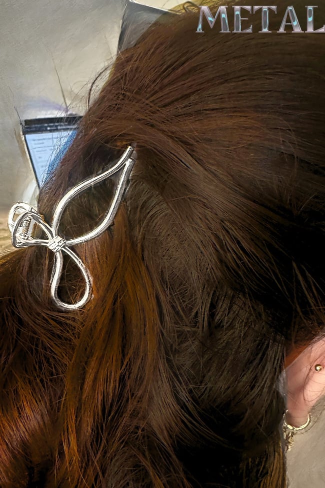 Gümüş Renk Metal Mandal Toka Fiyonk Şekilli Şık Saç Tokası 7 cm