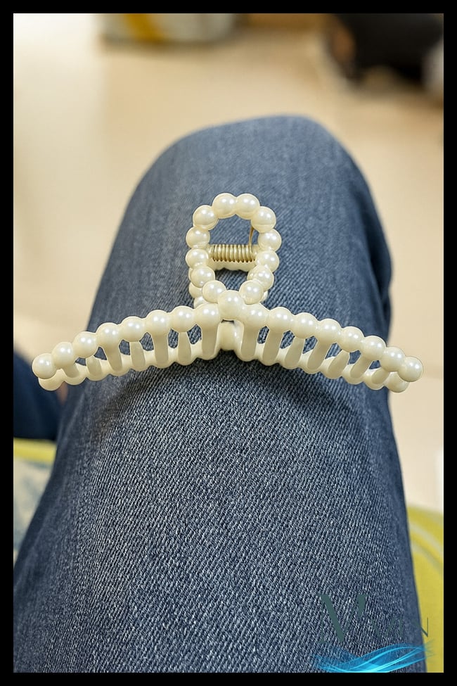 Kaymaz Kaliteli Mandal Toka | 11 cm | Kadın Saç Aksesuarı | İncili Tasarım