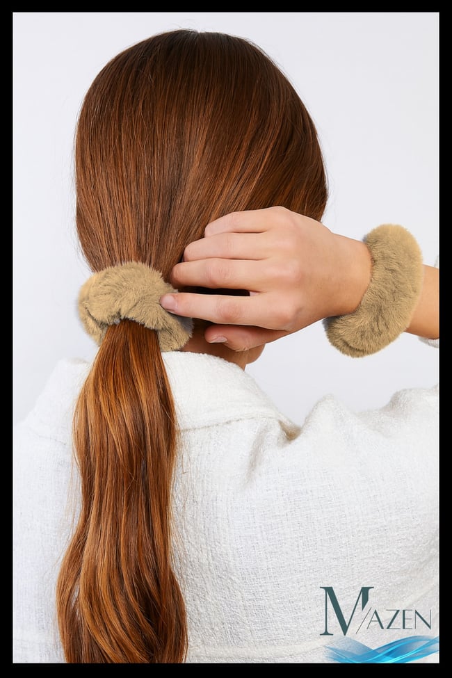 Peluş Lastik Toka | Yumuşak Kadife Görünümlü | Kadın Saç Aksesuarı | Scrunchie