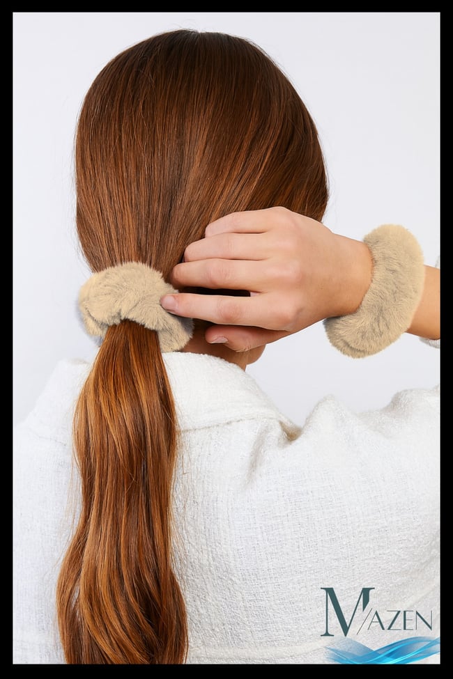 Peluş Lastik Toka | Yumuşak Kadife Görünümlü | Kadın Saç Aksesuarı | Scrunchie