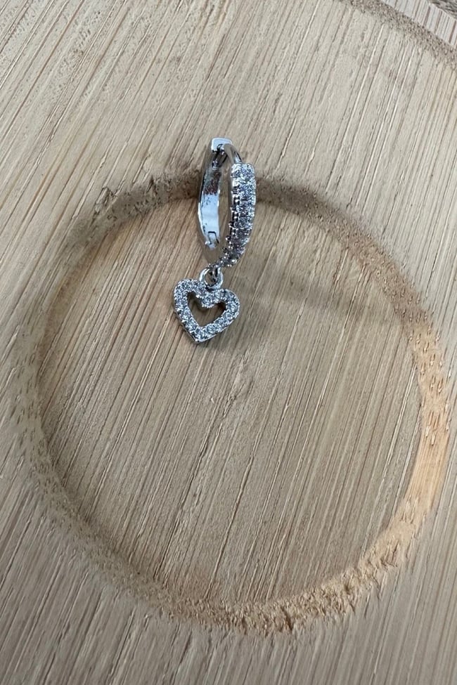 Zirkon Taşlı Minik Kalp Sallantılı Kıkırdak Küpe 1 ADET 8 MM