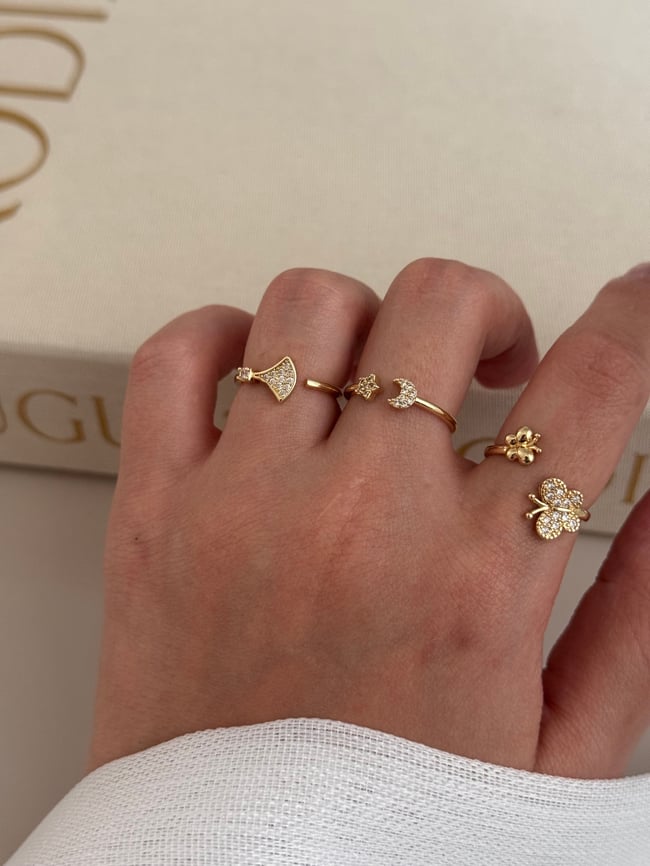3’lü Ayarlanabilir Gold Figürlü Yüzük Seti – Melek, Ay-Yıldız ve Kelebek Detaylı