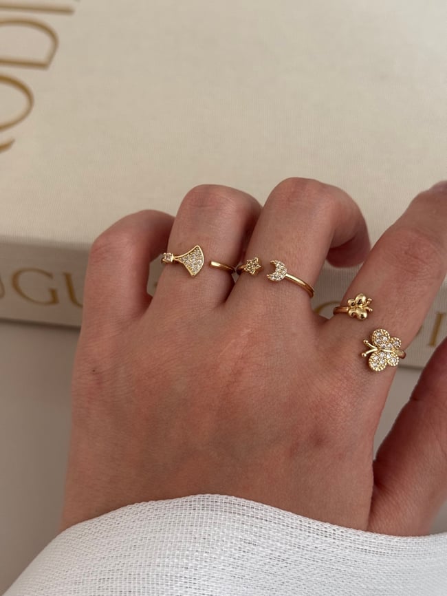 3’lü Ayarlanabilir Gold Figürlü Yüzük Seti – Melek, Ay-Yıldız ve Kelebek Detaylı