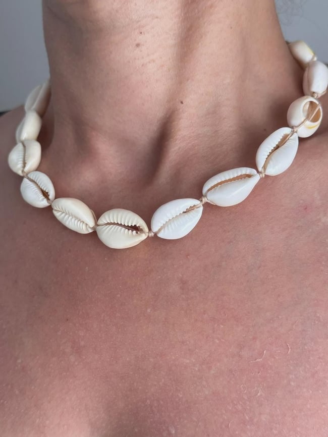 Natural Cowrie Shell Necklace Adjustable Boho Beach Jewelry for Women