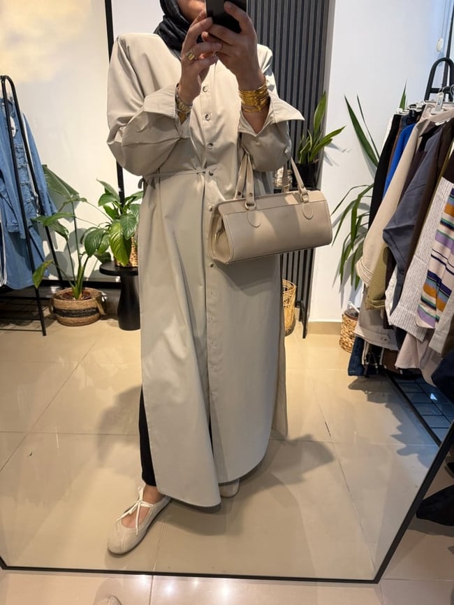 yirtmacli-trenc-tas-5f7019.jpeg