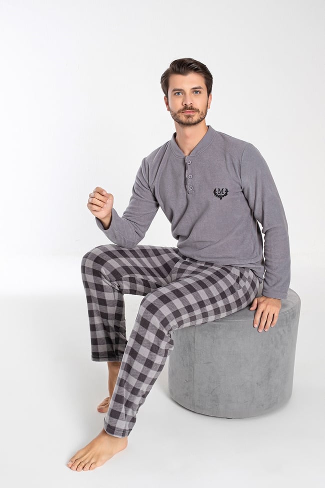 Erkek Füme Hakim Yaka Önü Düğmeli Ve Nakışlı Polar Pijama Takımı.