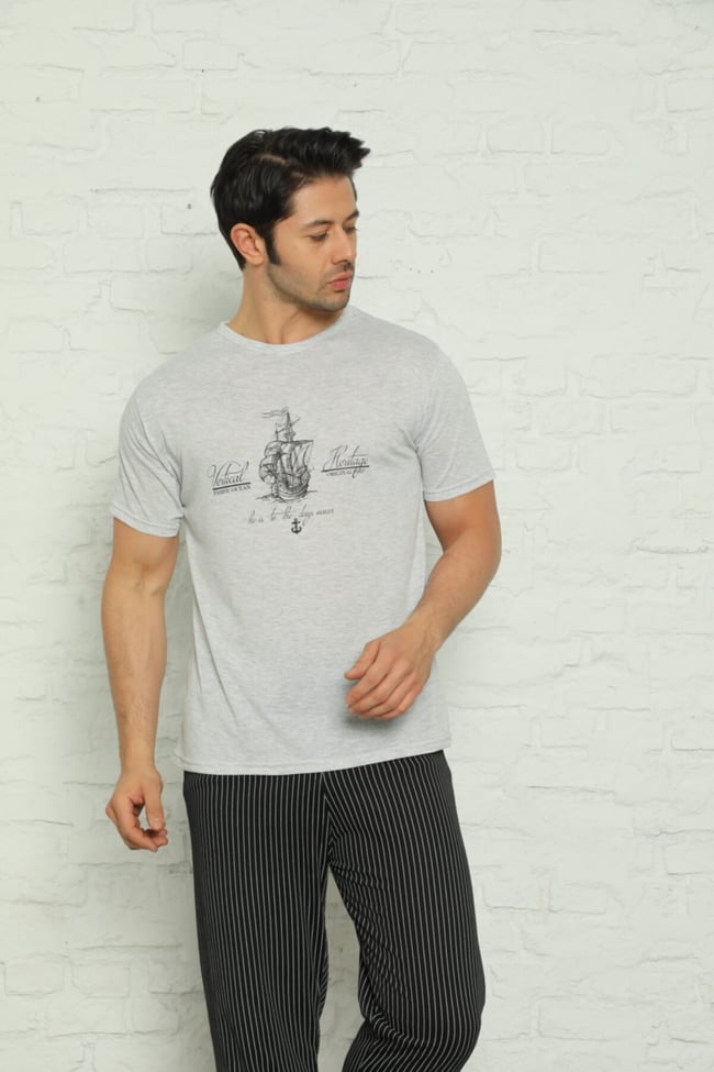 Erkek Gri Gemi Baskılı Çizgili Pijama Takımı