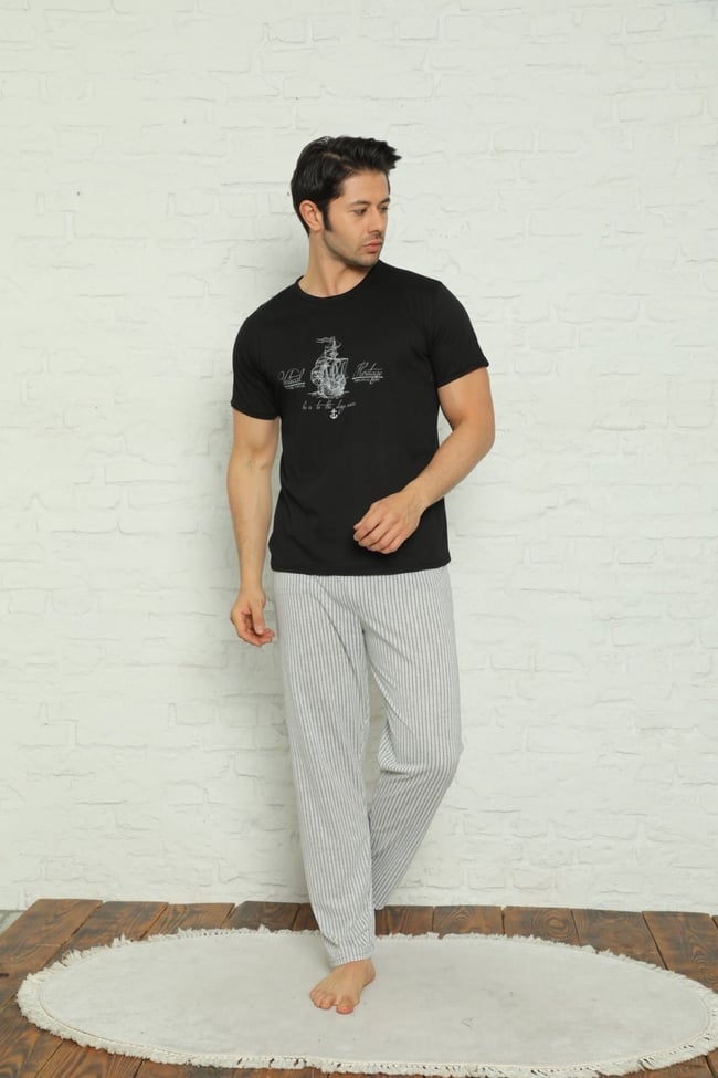 Erkek Siyah Gemi Baskılı Çizgili Pijama Takımı