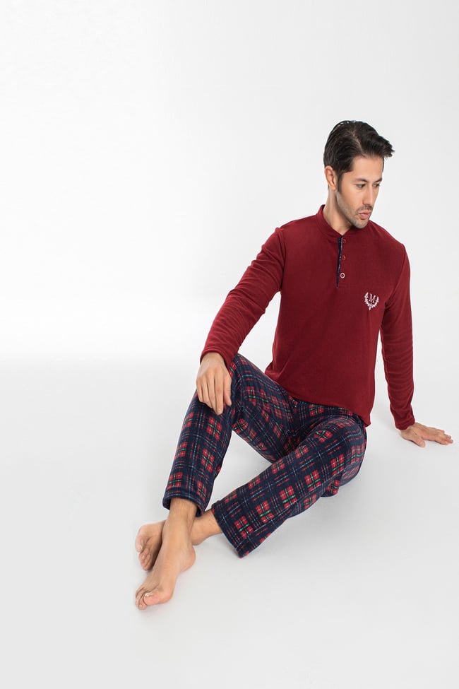 Erkek Vişne Çürüğü Hakim Yaka Önü Düğmeli Ve Nakışlı Polar Pijama Takımı.