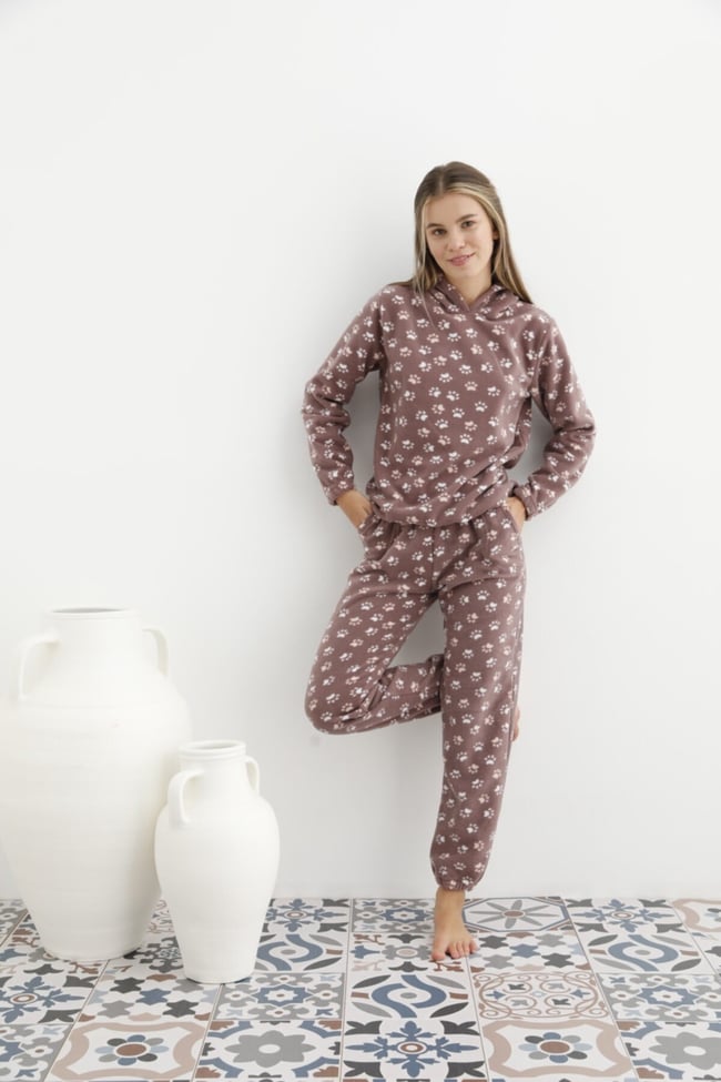 Kadın Açık Kahverengi Pati Desenli Kapüşonlu Polar Eşofman Pijama Takımı