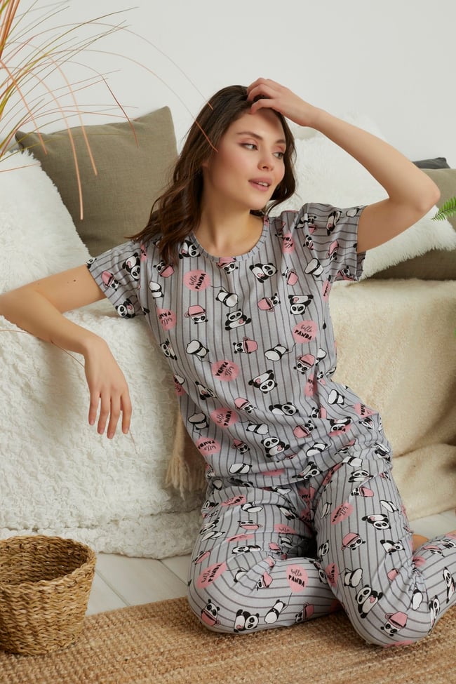 Kadın Antrasit Sevimli Panda Baskılı Kısa Kollu Altı Uzun Pijama Takımı.