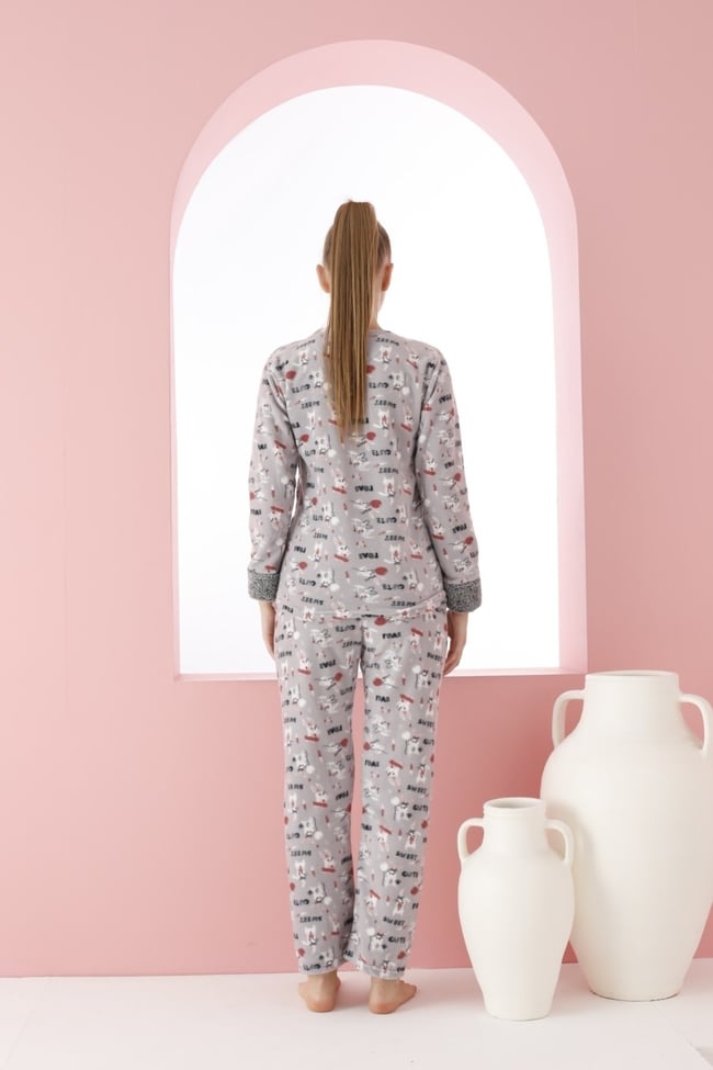 Kadın Antrasit Sevimli Tavşancık Nakışlı Polar Peluş Pijama Takımı.