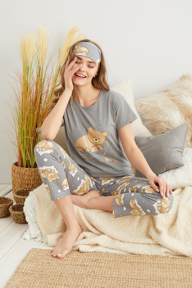 Kadın Antrasit Sevimli Uyuyan Ayıcık Baskılı Pijama Takımı