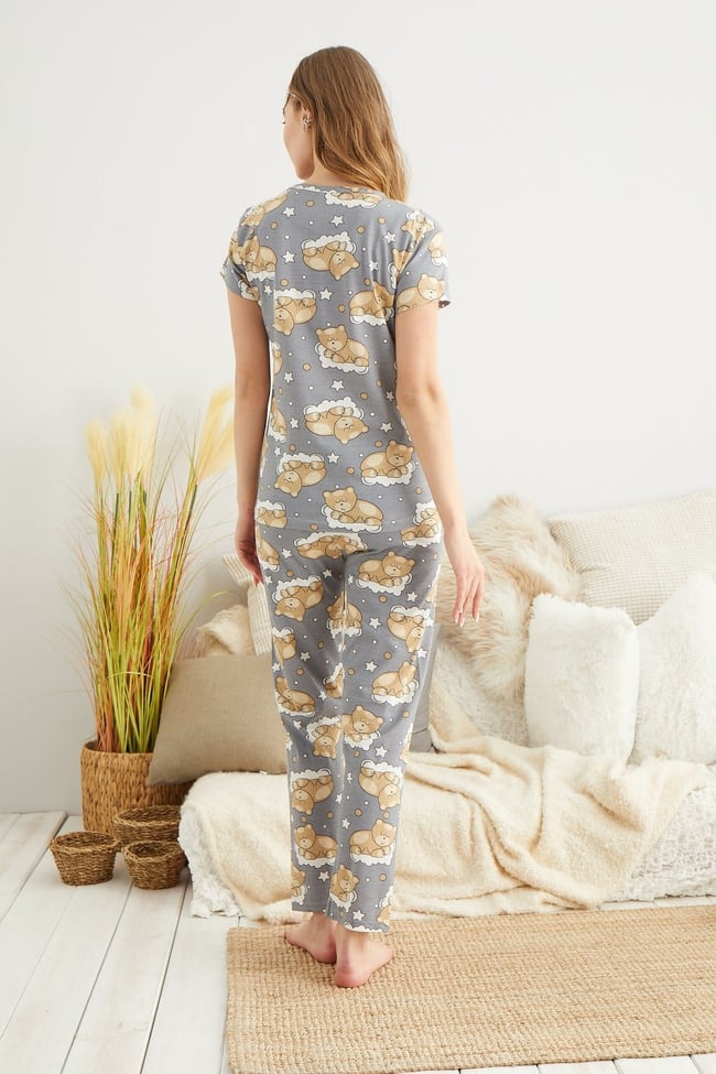 Kadın Antrasit Uyuyan Ayıcık Baskılı Pijama Takımı.