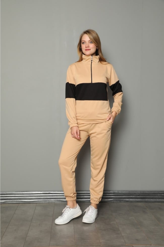 Kadın Bej Yarım Fermuarlu Şeritli Iki Iplik Pijama Takımı