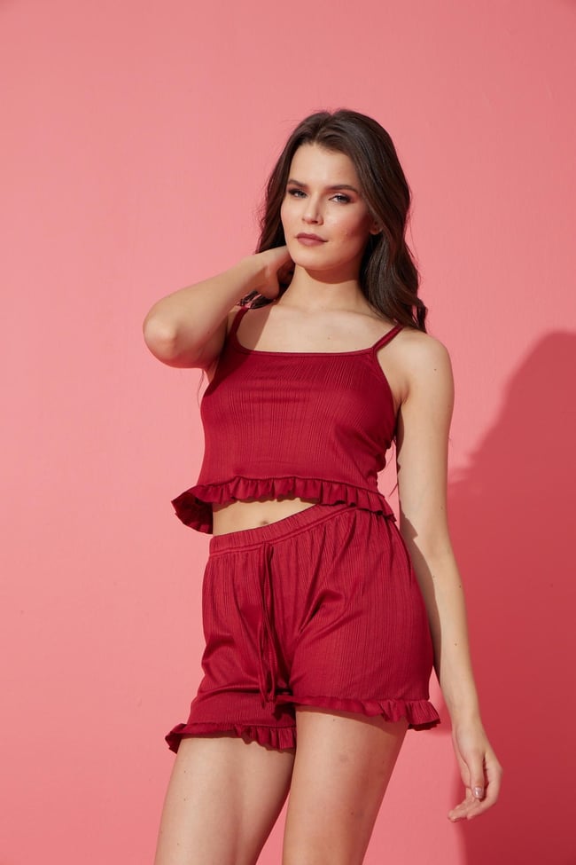 Kadın Bordo Eteği Fırfırlı Kısa Şortlu Pijama Takımı.