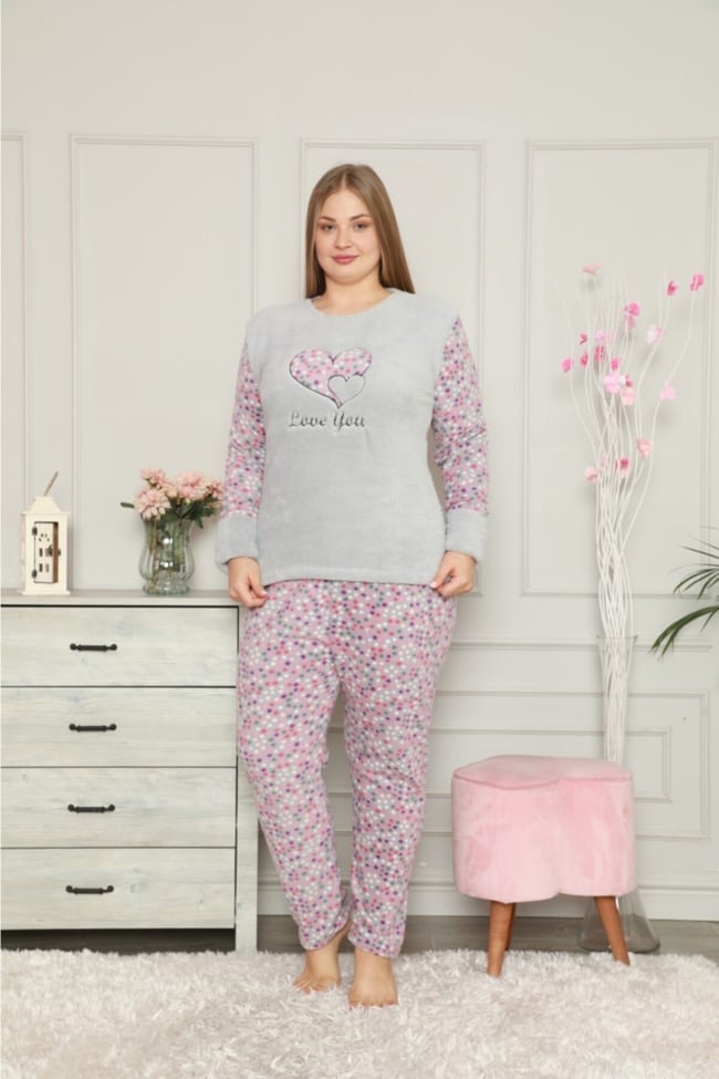 Kadın Büyük Beden Kalp Işlemeli Peluş Polar Pijama Takımı
