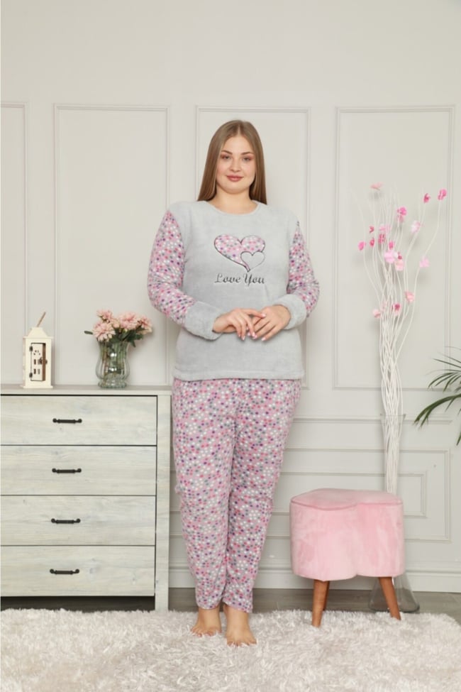 Kadın Büyük Beden Kalp Işlemeli Peluş Polar Pijama Takımı