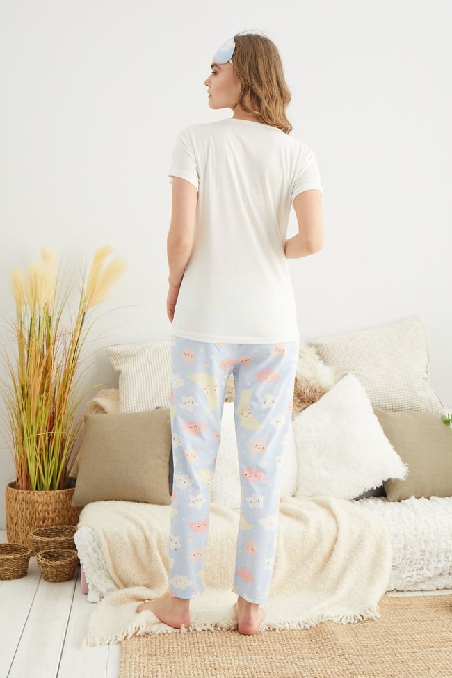 Kadın Ekru Ay Yldız Baskılı Pijama Takımı