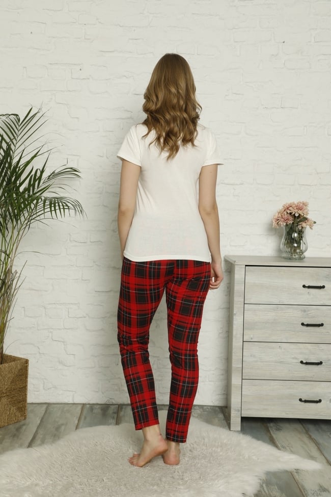 Kadın Ekru Çiçek Desenli Ekoseli Pijama Takımı