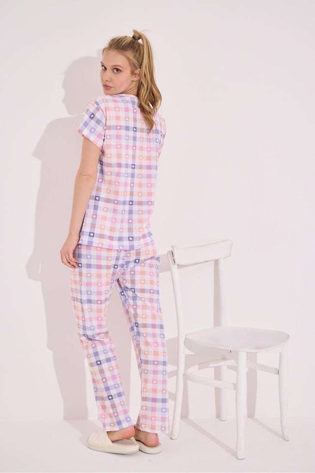 Kadın Ekru Minik Kalp Baskılı Kısa Kollu Altı Uzun Pijama Takımı.