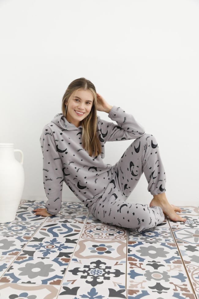 Kadın Füme Ayyıldız Göz Desenli Kapüşonlu Polar Eşofman Pijama Takımı