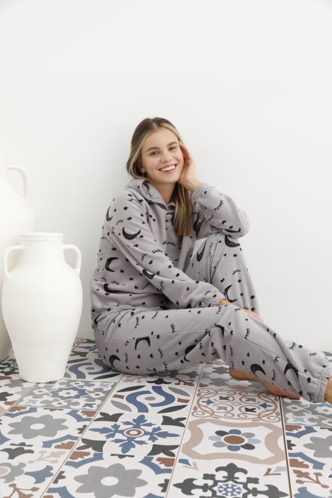 Kadın Füme Ayyıldız Göz Desenli Kapüşonlu Polar Eşofman Pijama Takımı