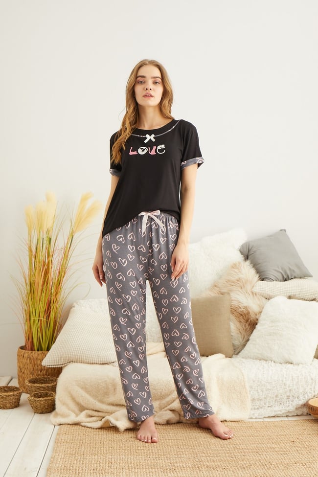Kadın Gece Siyahı Kedili Love Nakışlı Pijama Takımı