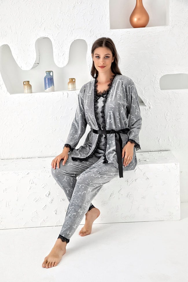 Kadın Gri Baskılı Ithal Fransız Kadife Ip Askılı Altı Uzun Sabahlıklı 3'lü Pijama Takımı Set