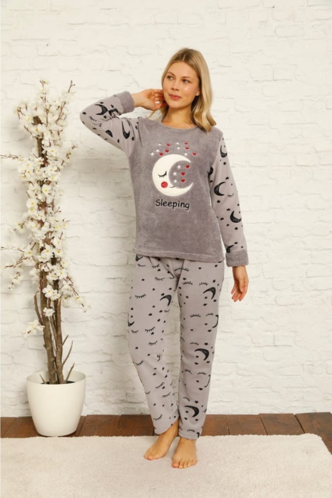 Kadın Gri Kalpli Ay Yıldız Desenli Polar Peluş Pijama Takımı