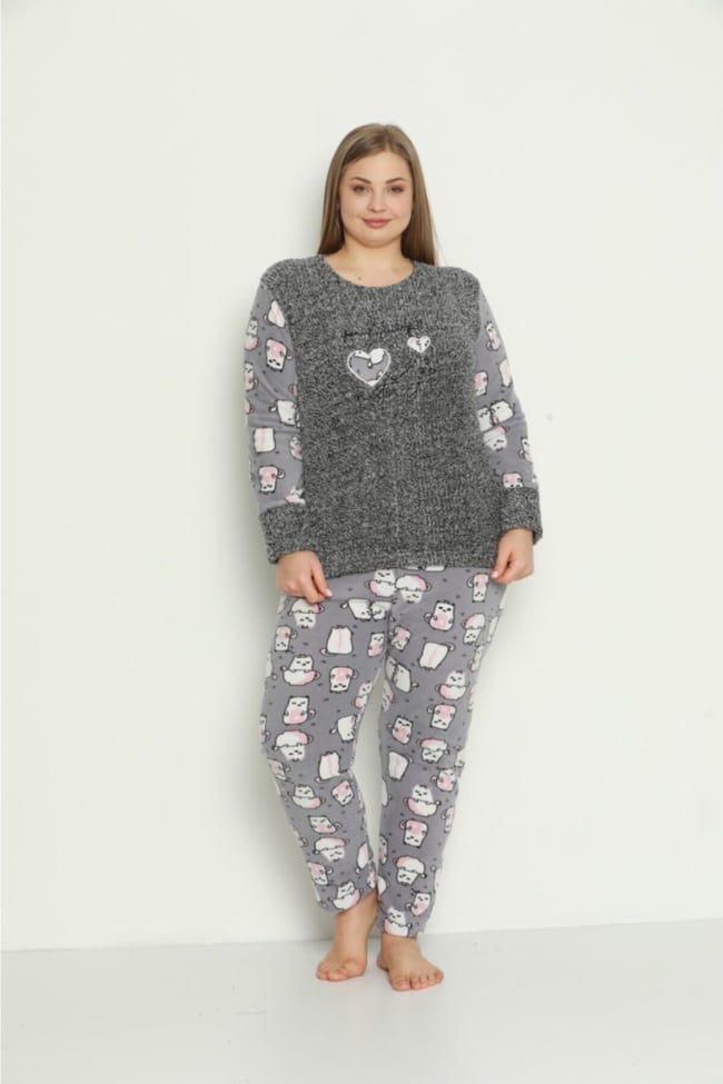Kadın Gri Kalpli Kedicik Desenli Polar Peluş Pijama Takımı