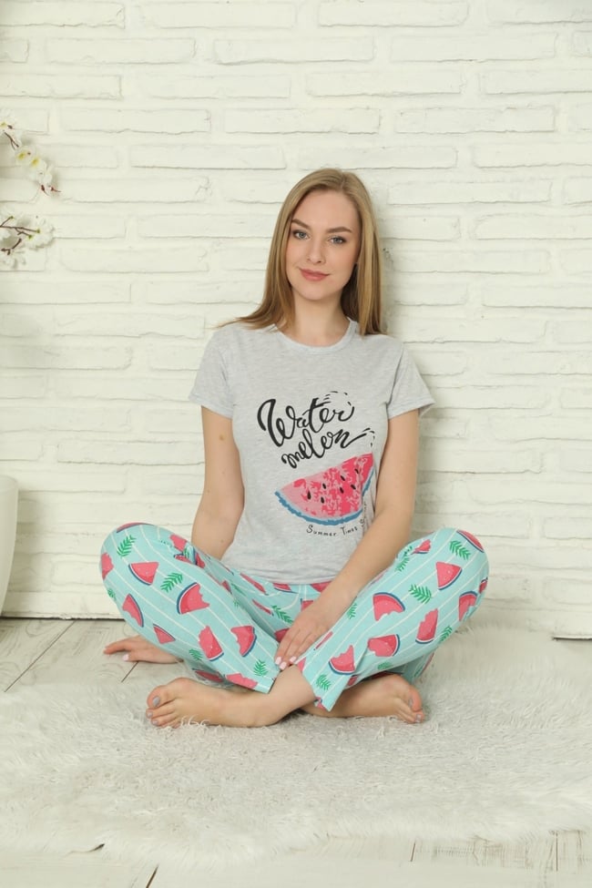 Kadın Gri Karpuz Desenli Desenli Pijama Takımı