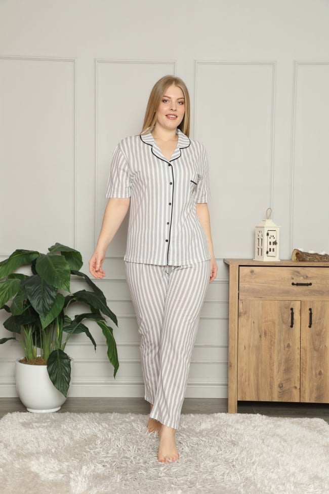 Kadın Gri Önü Düğmeli Çizgili Yakalı Pijama Takımı