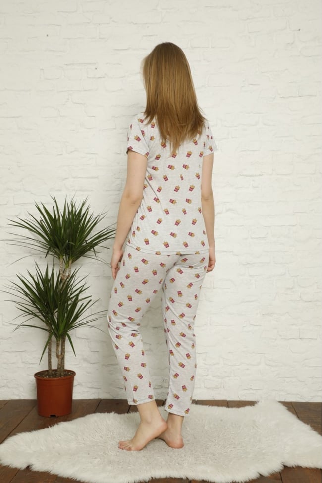 Kadın Gri Patates Kızartması Desenli Pijama Takımı