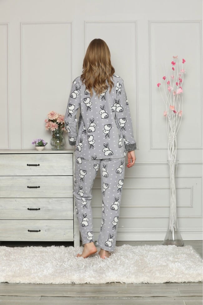 Kadın Gri Tavşanlı Polar Pijama Takım