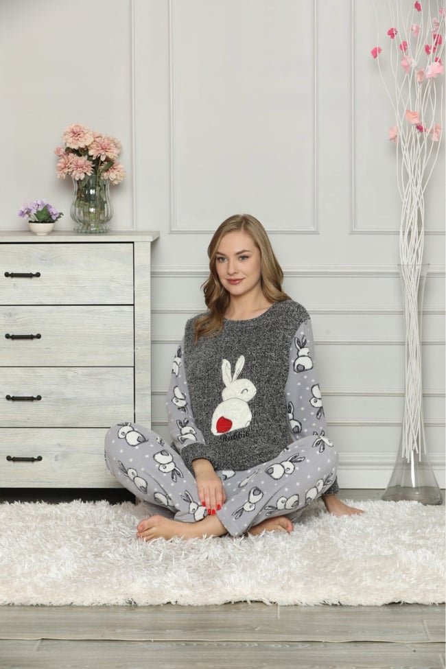Kadın Gri Tavşanlı Polar Pijama Takım