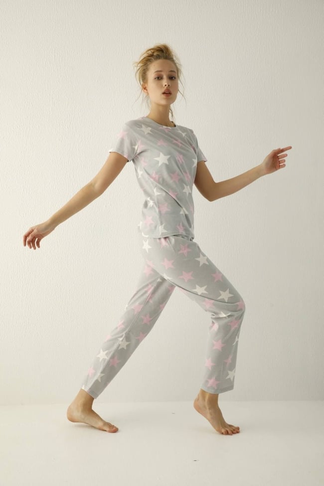 Kadın Gri Yıldız Desenli Kısa Kollu Pijama Takımı