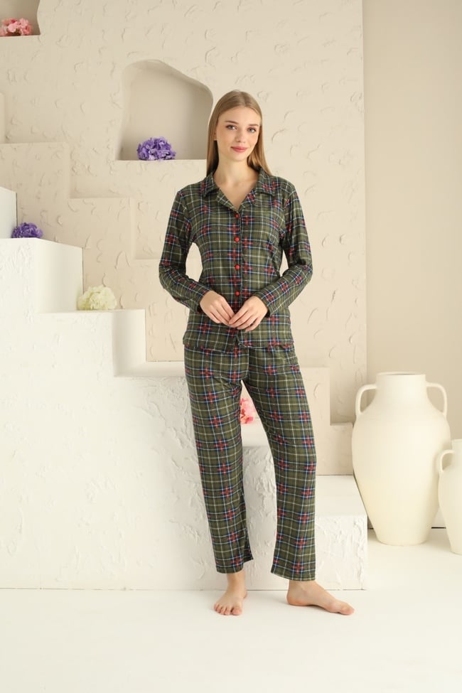 Kadın Haki Ekose Baskılı Bebe Yaka Önü Düğmeli Pijama Takımı.