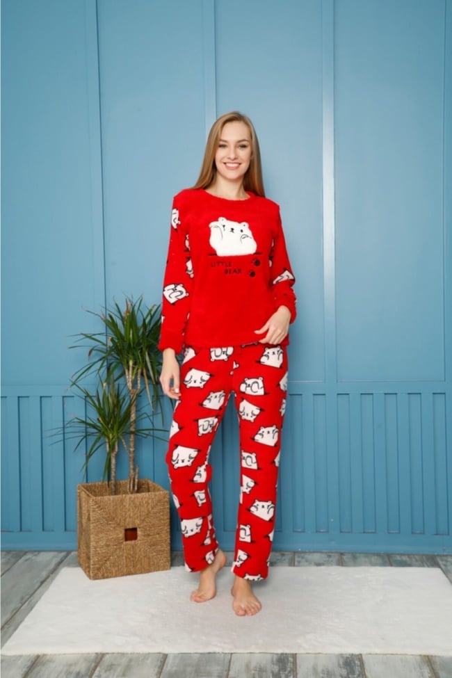 Kadın Kırmızı Ayı Nakışlı Lıttle Bear Yazılı Polar Peluş Pijama Takımı