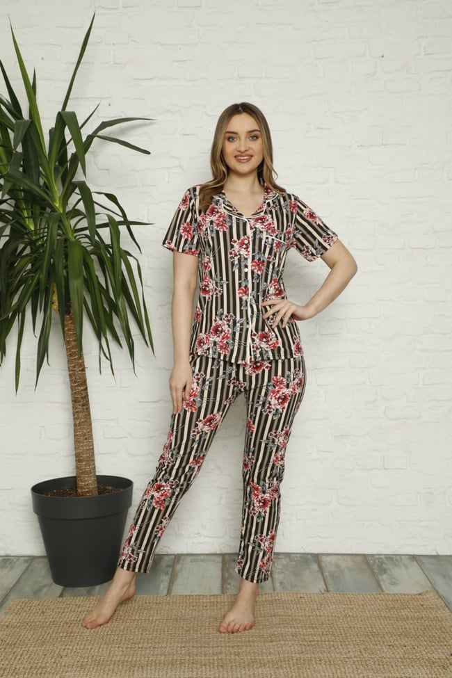 Kadın Kırmızı Çiçek Desenli Çizgili Düğmeli Pijama Takım