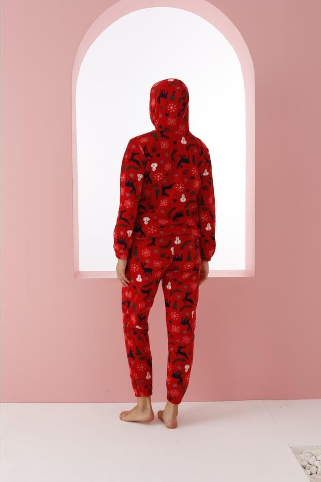 Kadın Kırmızı Geyik Desenli Kapüşonlu Polar Pijama Takımı