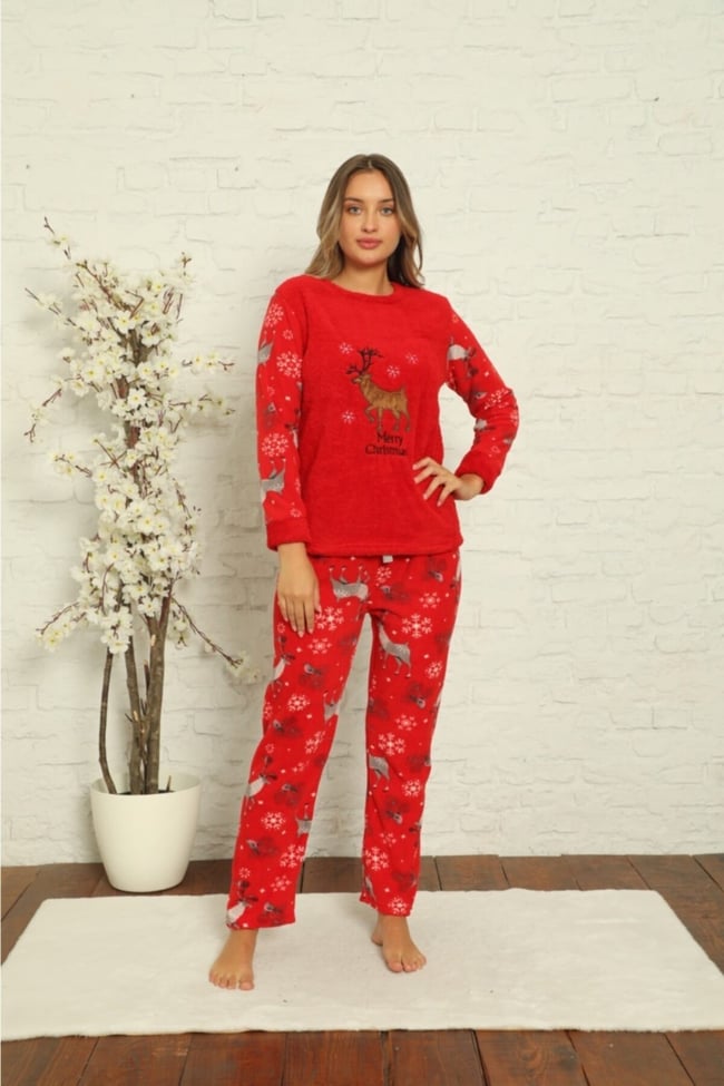 Kadın Kırmızı Geyik Desenli Polar Peluş Pijama Takımı