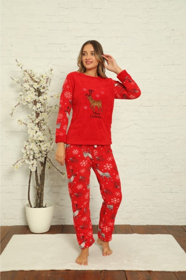 Kadın Kırmızı Geyik Desenli Polar Peluş Pijama Takımı