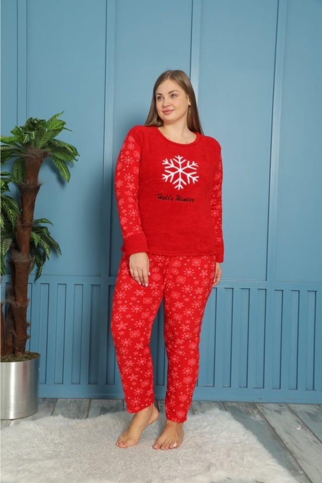 Kadın Kırmızı Hello Winter Yazılı Kar Desenli Polar Peluş Pijama Takımı