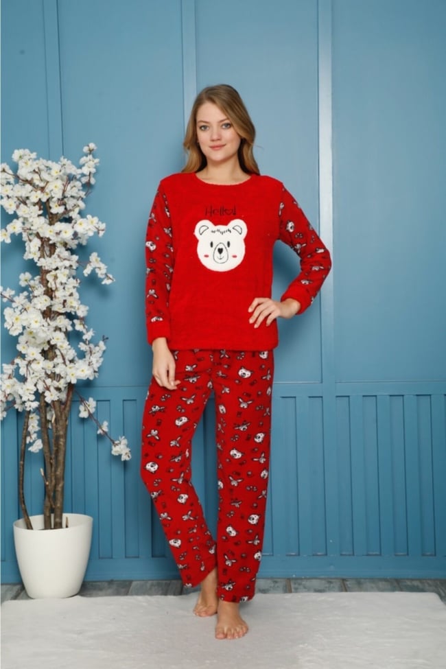 Kadın Kırmızı Hello Yazılı Ayı Polar Peluş Pijama Takımı
