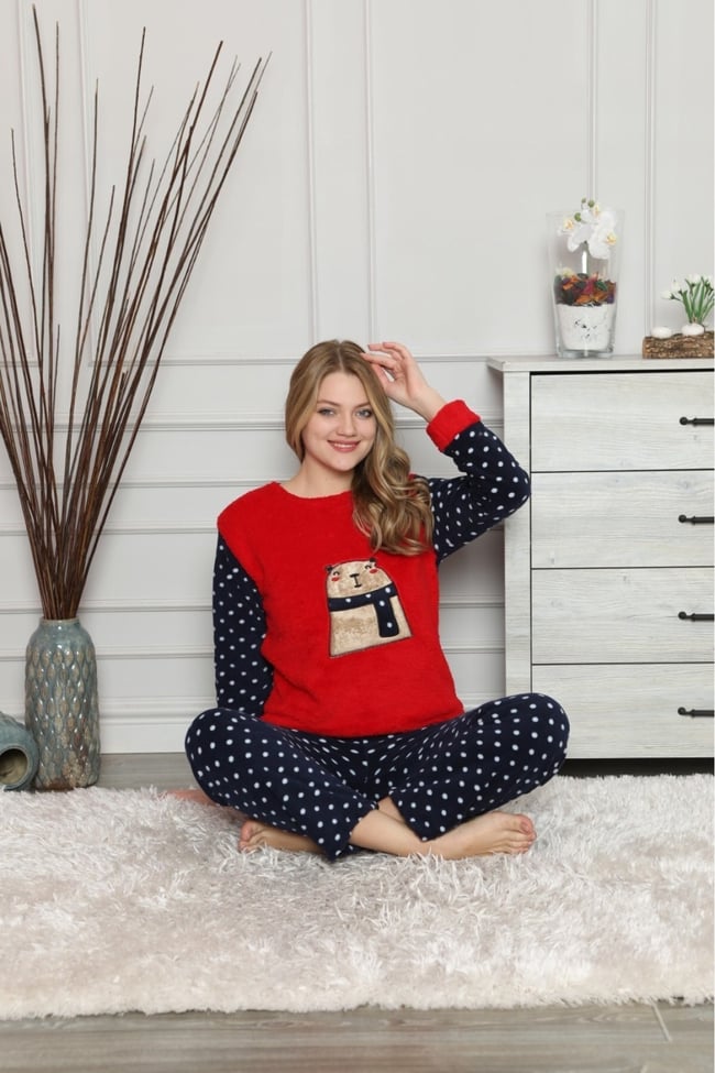 Kadın Kırmızı Puantiyeli Ayıcıklı Polar Pijama Takım